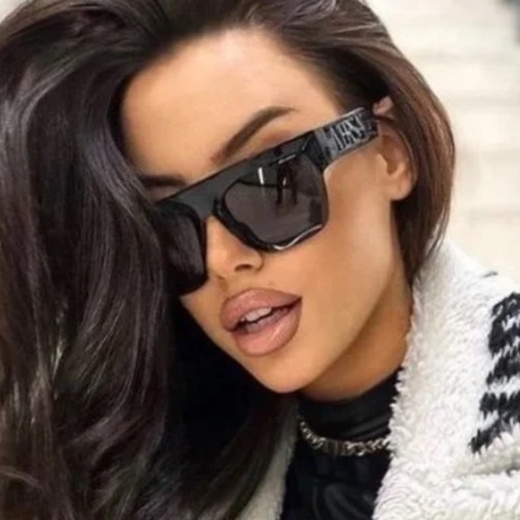 Versace Accessories - Versace Sunglasses, New 240